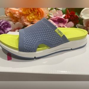 New W’s Ryka Triumph Slide